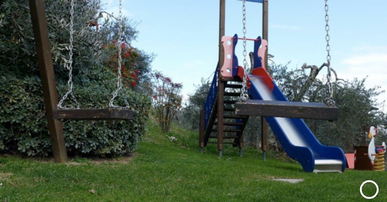 لاسترا أَ سينيا La Valle Di Anna المظهر الخارجي الصورة